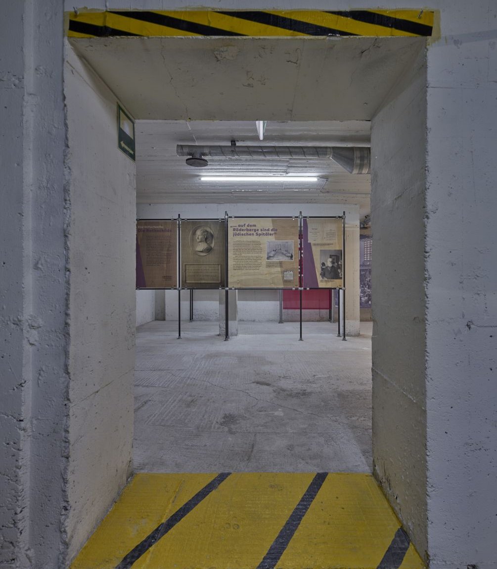 Blick in die Ausstellung "Ostend - Blick in ein Jüdisches Viertel"