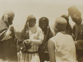 Erna Pinner with Bedouins 